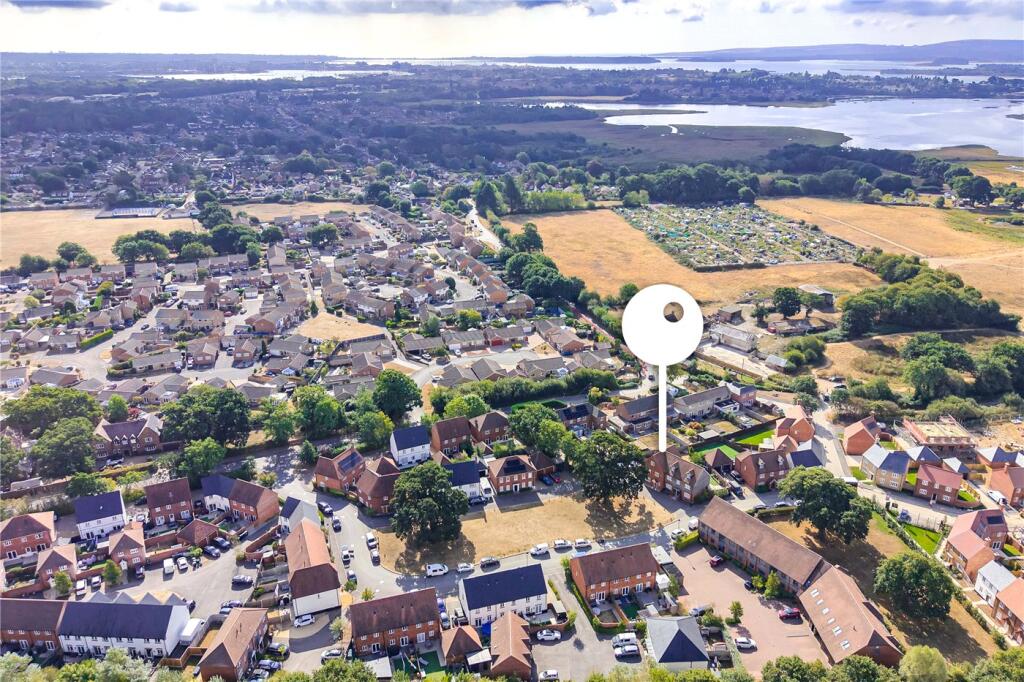 Osprey Close, Upton, Poole, Dorset, BH16 photo 3