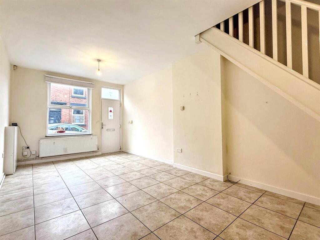 House in Stoke-on-Trent - View 5