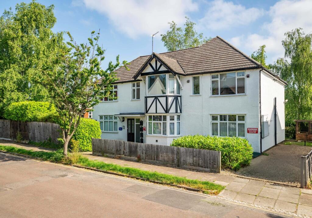 Main image of property: Flora Grove, St. Albans, Hertfordshire, AL1
