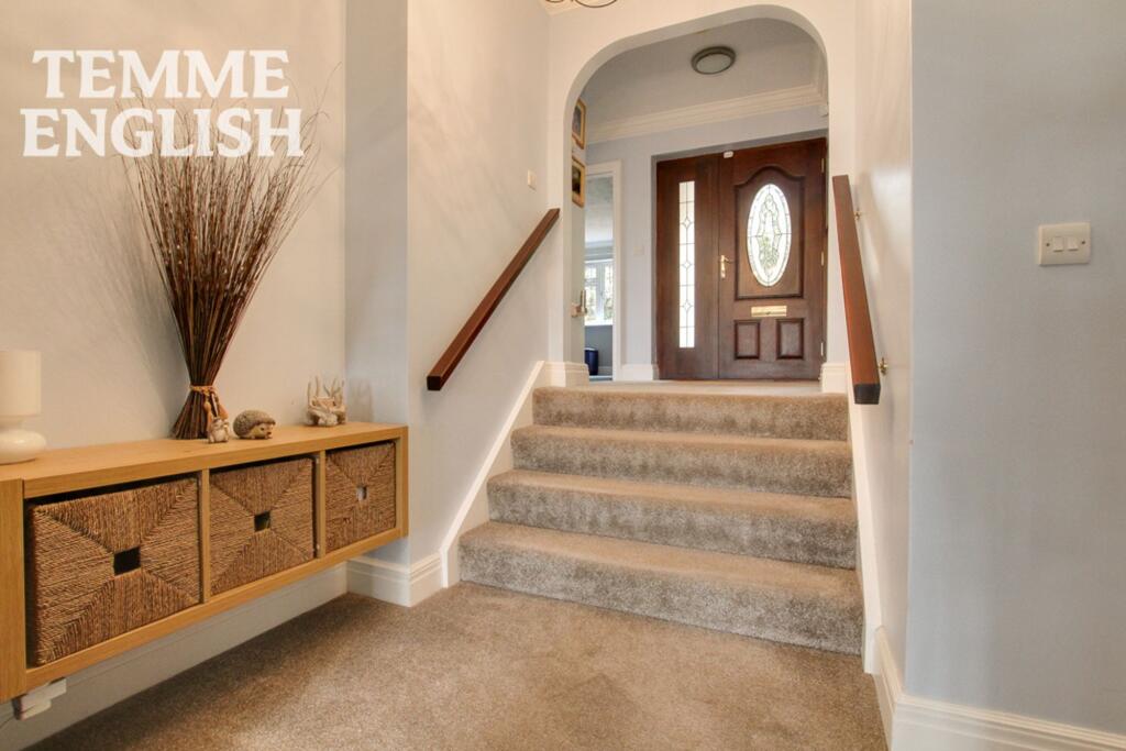 House in Chelmsford, South Hanningfield - View 4