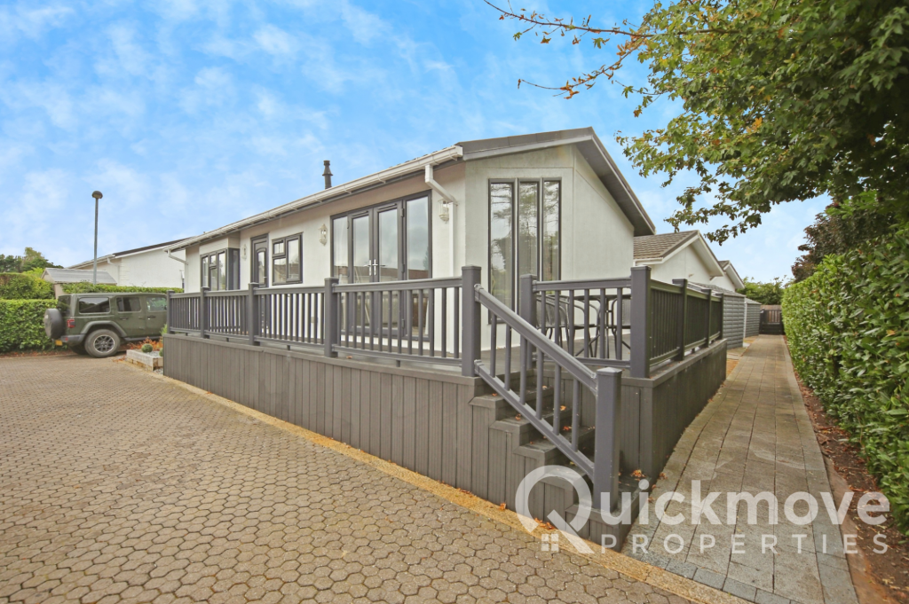 2-bed caravan on Wilmcote, Warwickshire, CV37, £230,000