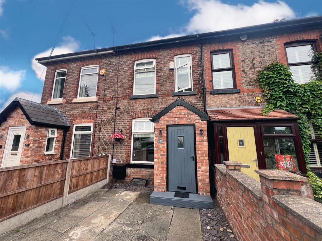 Main image of property: Wythenshawe Road, Manchester