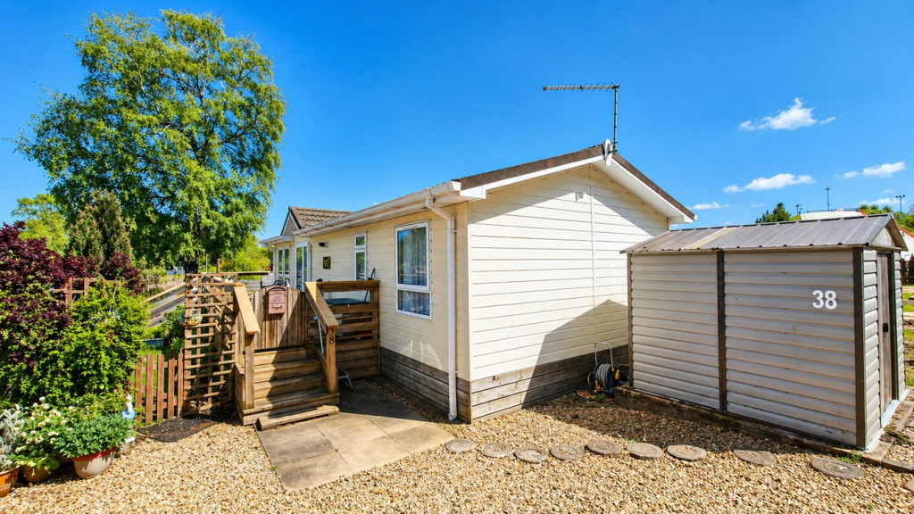 Main image of property: Lagoon Bank, Tallington, PE9