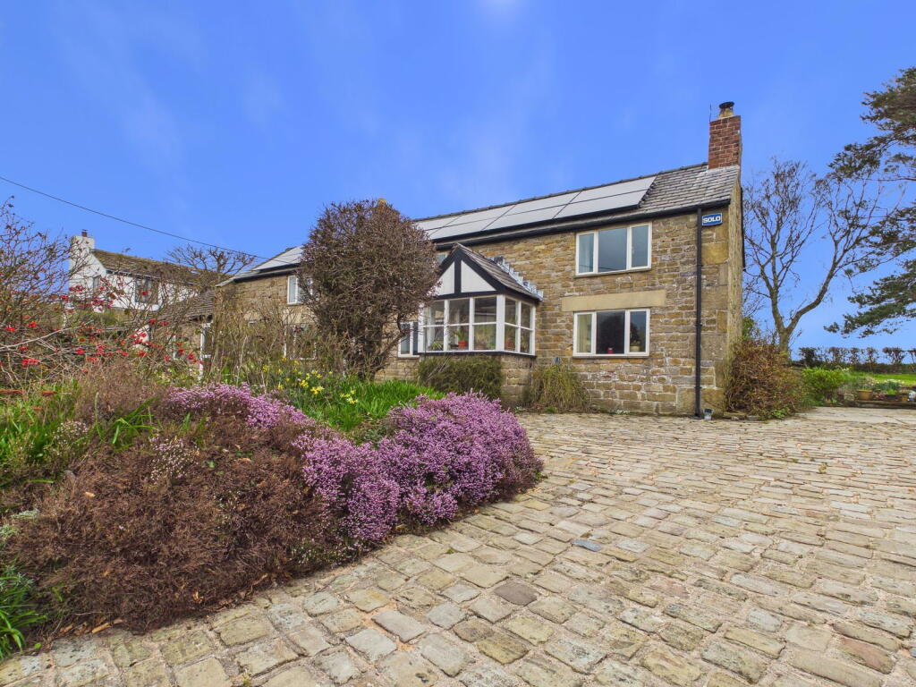 Main image of property: Clieves Hills Lane, Aughton L39 7HP