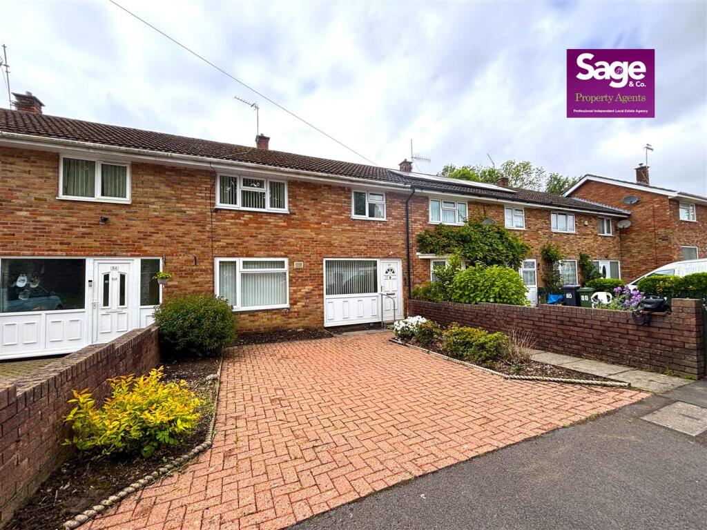 Main image of property: Caernarvon Crescent, Llanyravon, Cwmbran