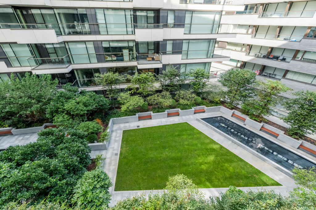 Apartment in London - View 3