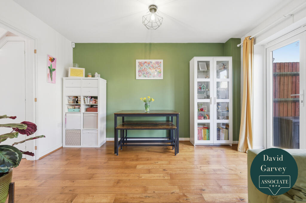 House in Romford - View 3