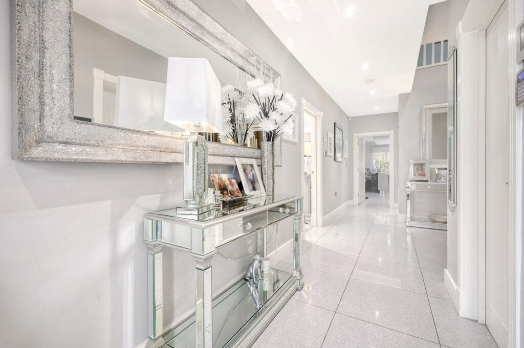 Mount Pleasant Road, Chigwell, IG7 – pohled 3