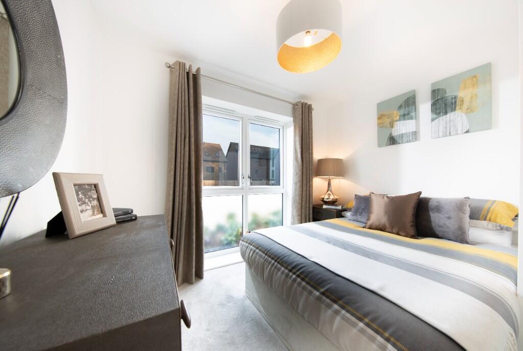 Main image of property: Nine Mile Ride Ext, Wokingham,
RG40 4BU