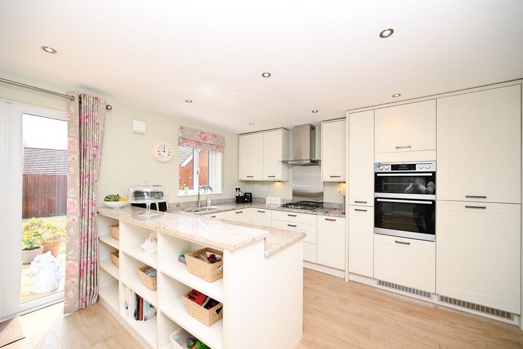 House in Rugby, Cawston - View 2