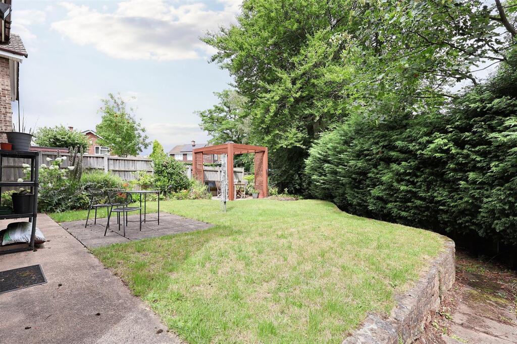 House in Nottingham, Sherwood - More
