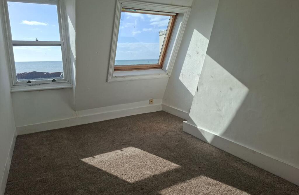 Apartment in Brighton - View 4