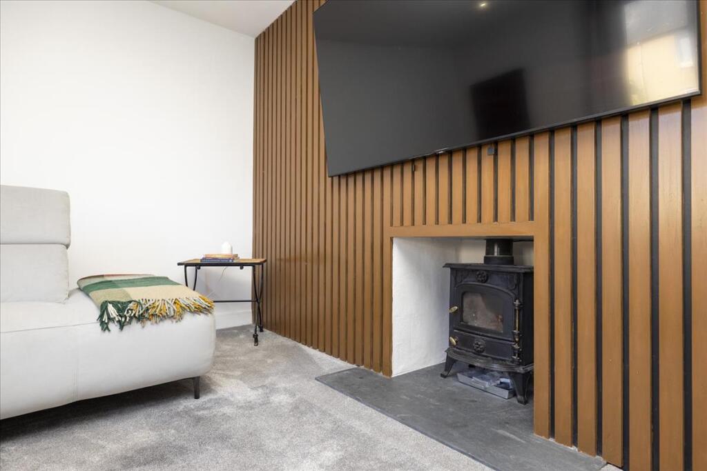 House in Edinburgh, Broomhouse - View 4
