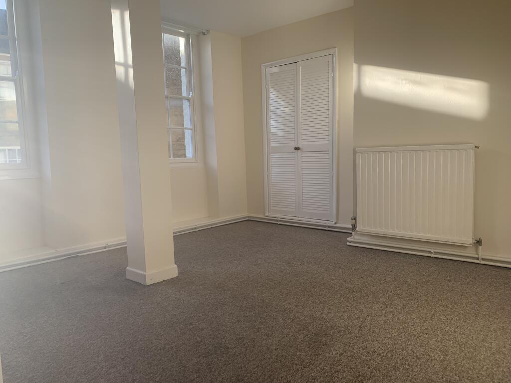Apartment in Taunton - View 2