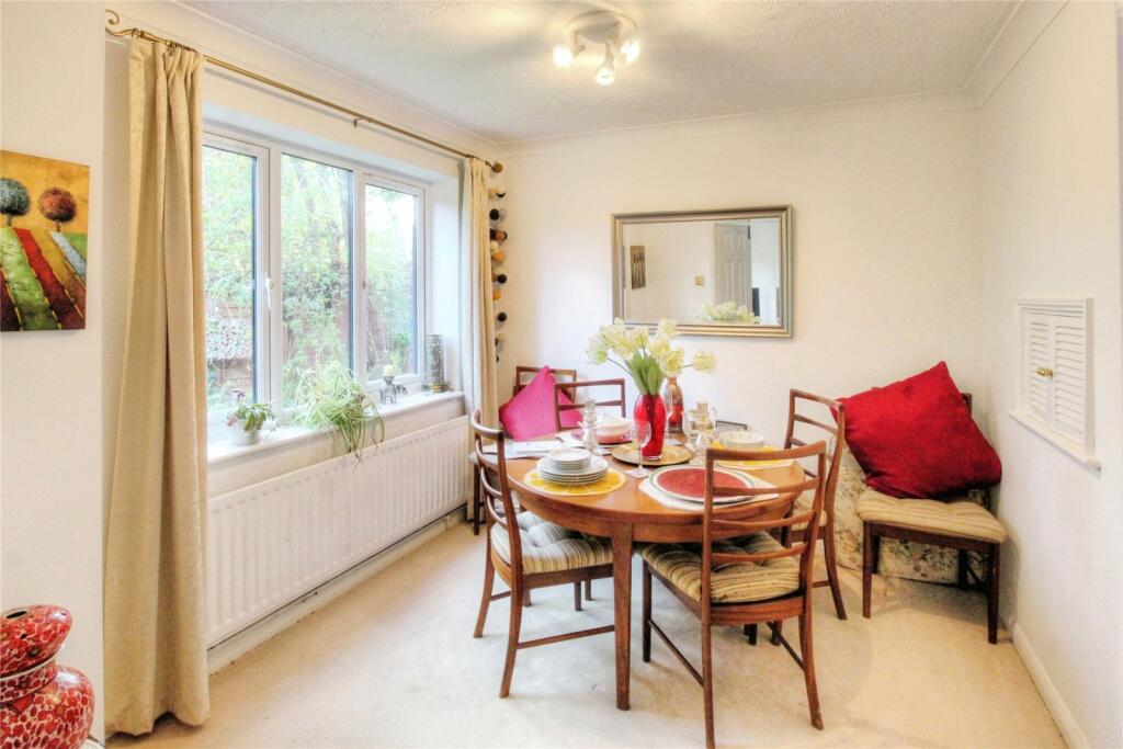 House in Runnymede, Surrey - View 4