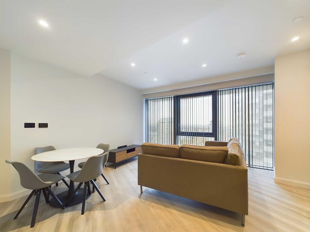 Main image of property: Aspen Building , Canary Wharf