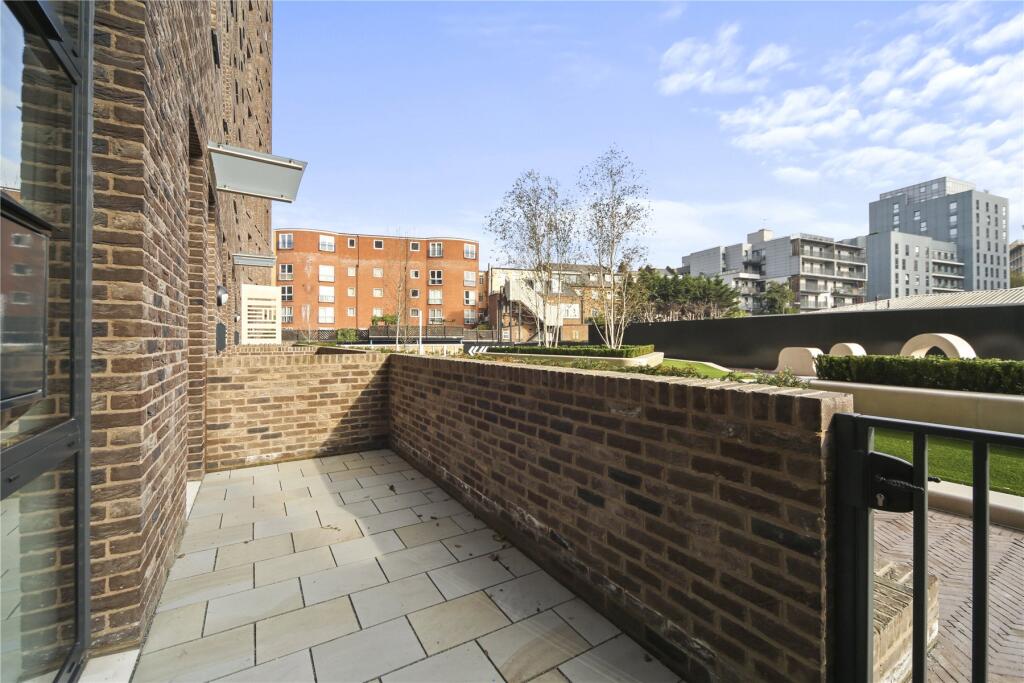 House in London - More