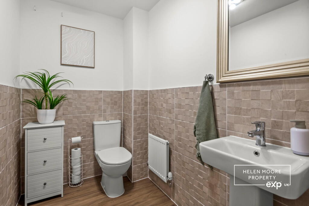House in South Hams, Brixton - More