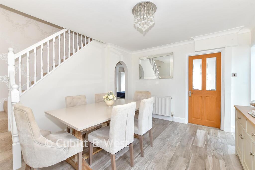 Victoria Avenue, Widley, Waterlooville, Hampshire - View 5