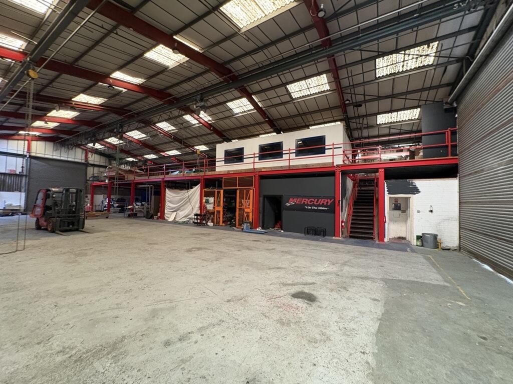 Main image of property: Unit 6-10, Queensway, New Milton, Hampshire, BH25 5NN