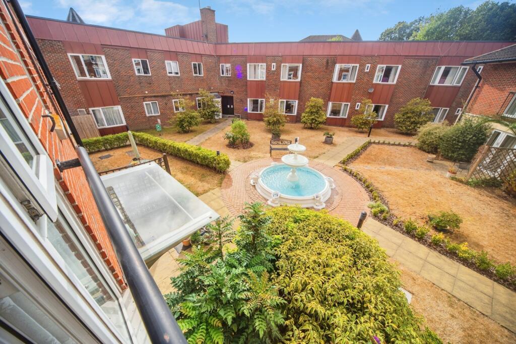 Apartment in Southampton - View 2