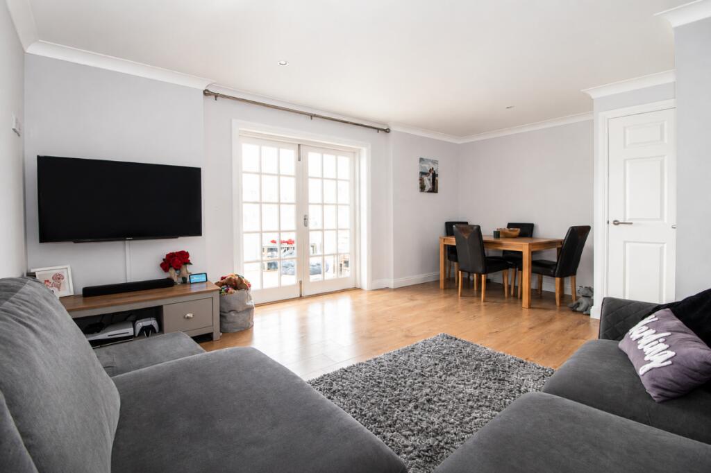 House in Havant, Cowplain - View 3