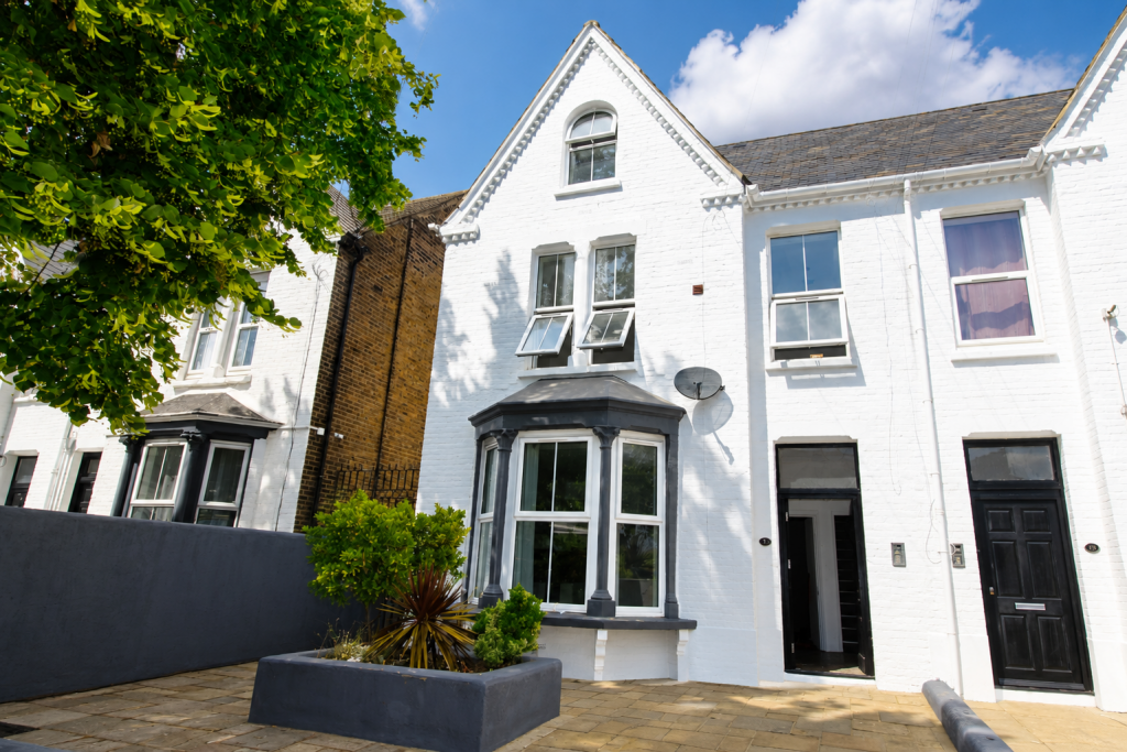 Main image of property: 13 Railway Street, Gillingham, Gillingham, Kent, ME7