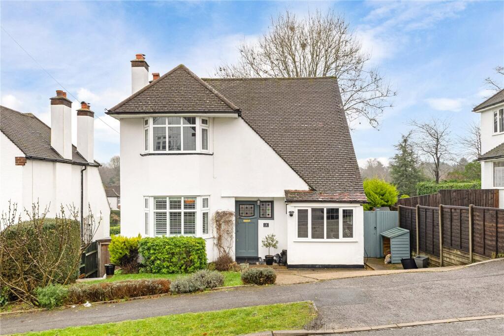 Main image of property: Beechwood Avenue, Chorleywood, Rickmansworth, Hertfordshire, WD3