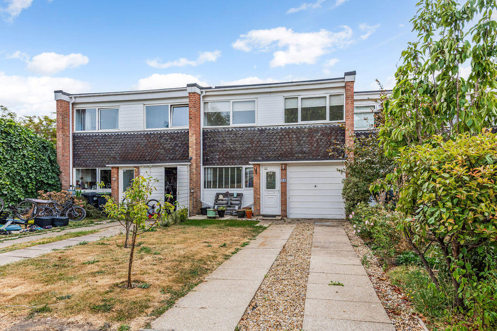 Main image of property: Maisemore Gardens, Emsworth PO10 7JX