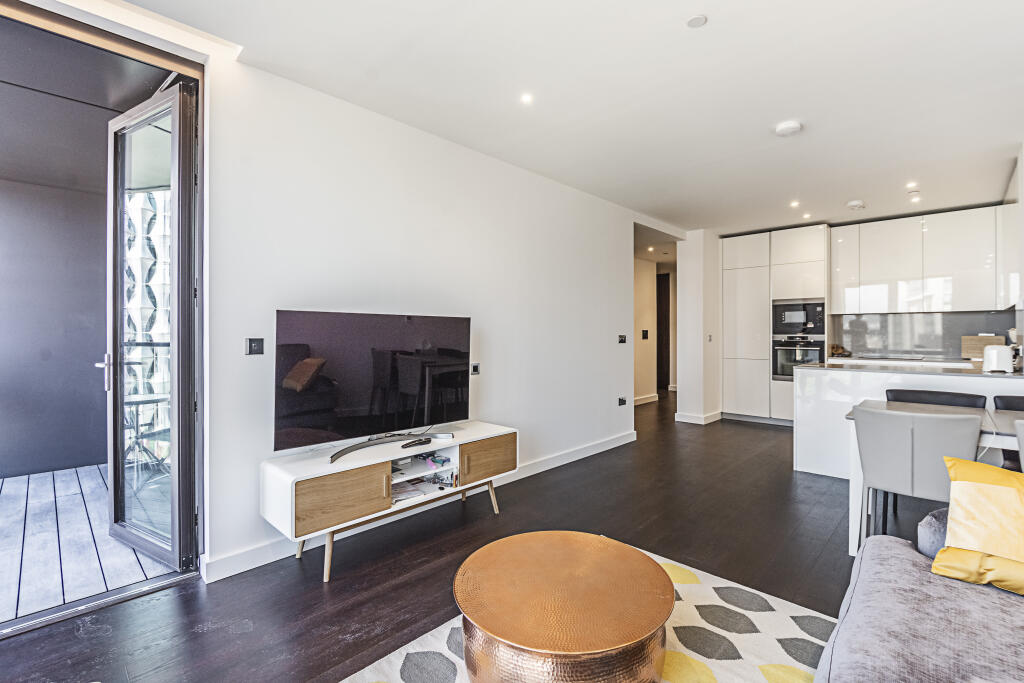 Apartment in London - View 5