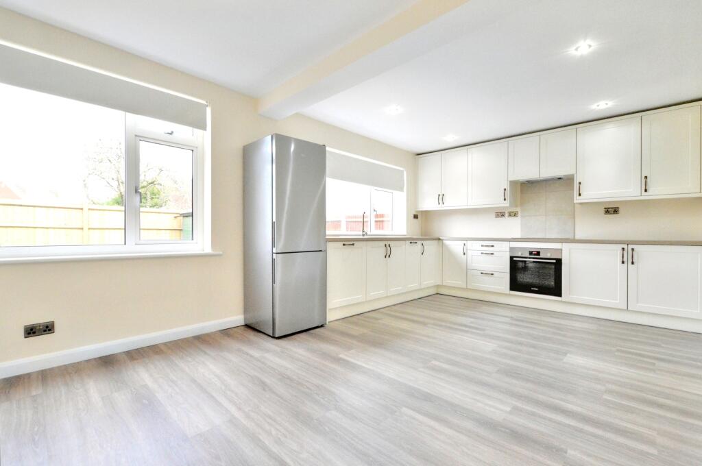 Additional image 4 of Oaklands Lane, St Albans, AL4