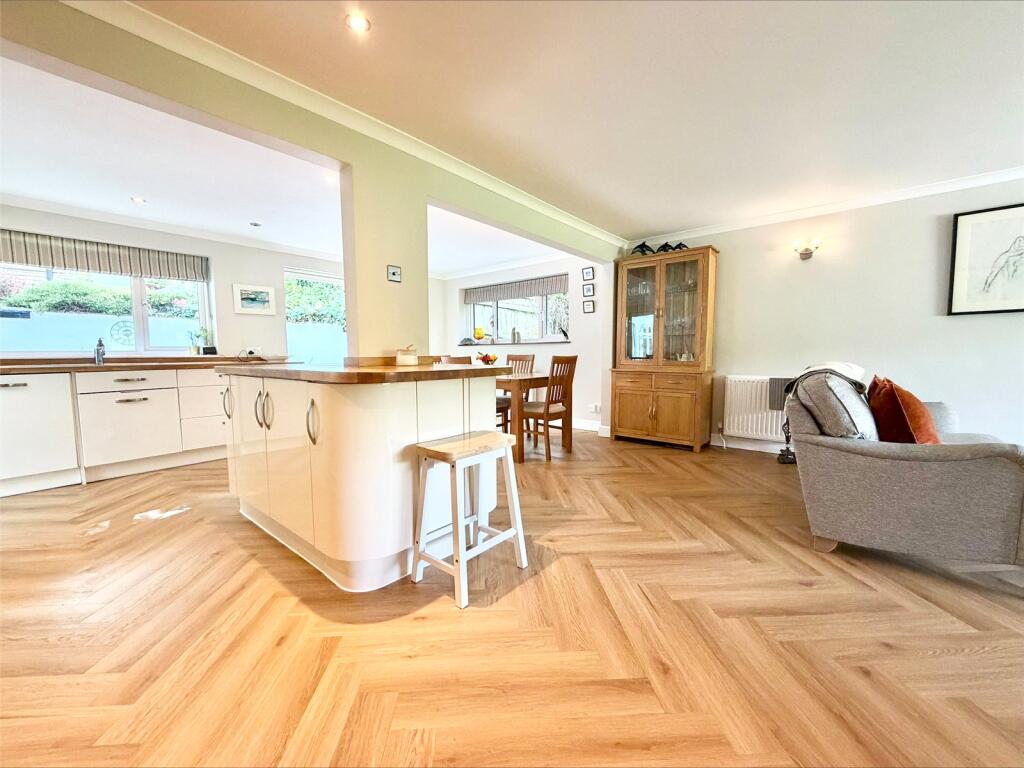 House in Swindon - View 3