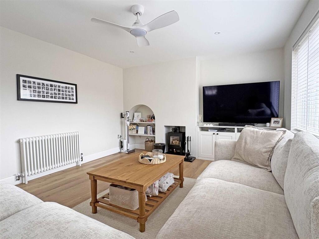 House in Chelmsford, Little Waltham - More