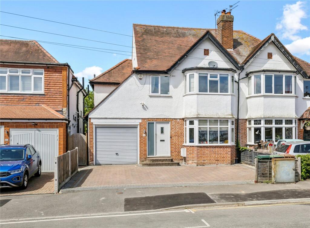 Main image of property: Mount View, Rickmansworth, Hertfordshire, WD3