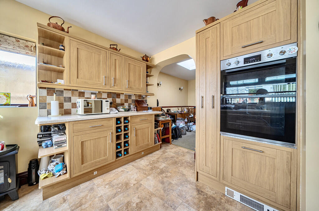 House in Rugby, Warwickshire - More