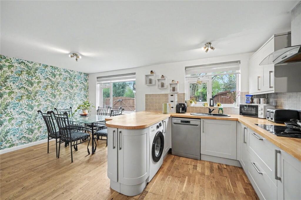 House in Harrogate - View 2