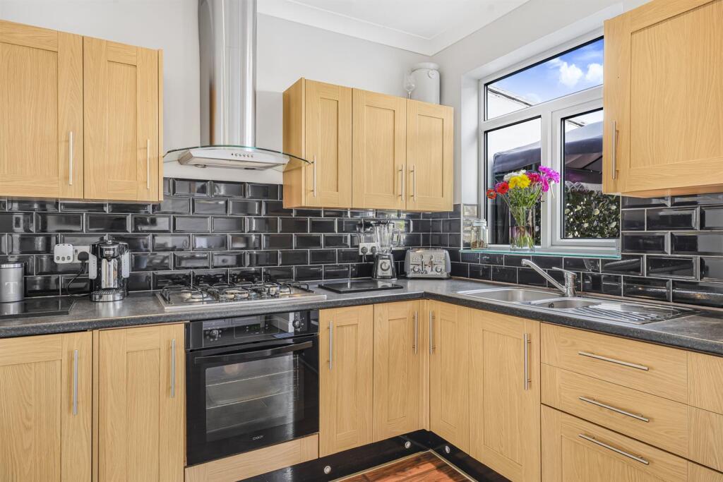 House in London - View 4