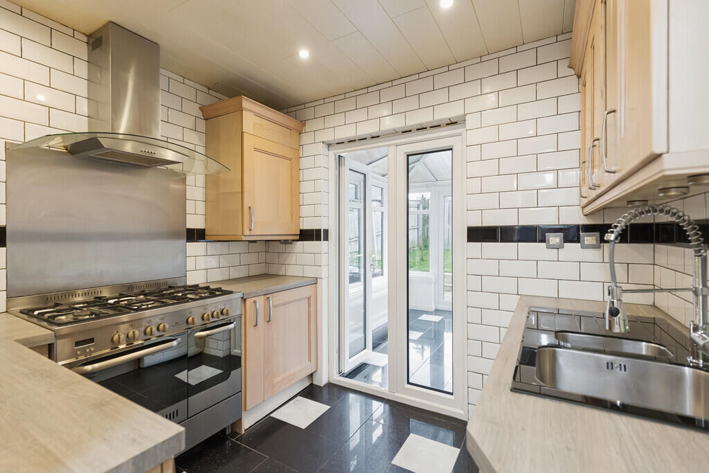 House in Glasgow, Blairtummock, Springhill - View 5