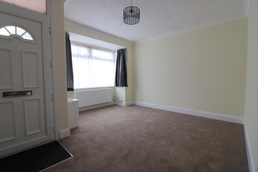 House in Luton - View 2