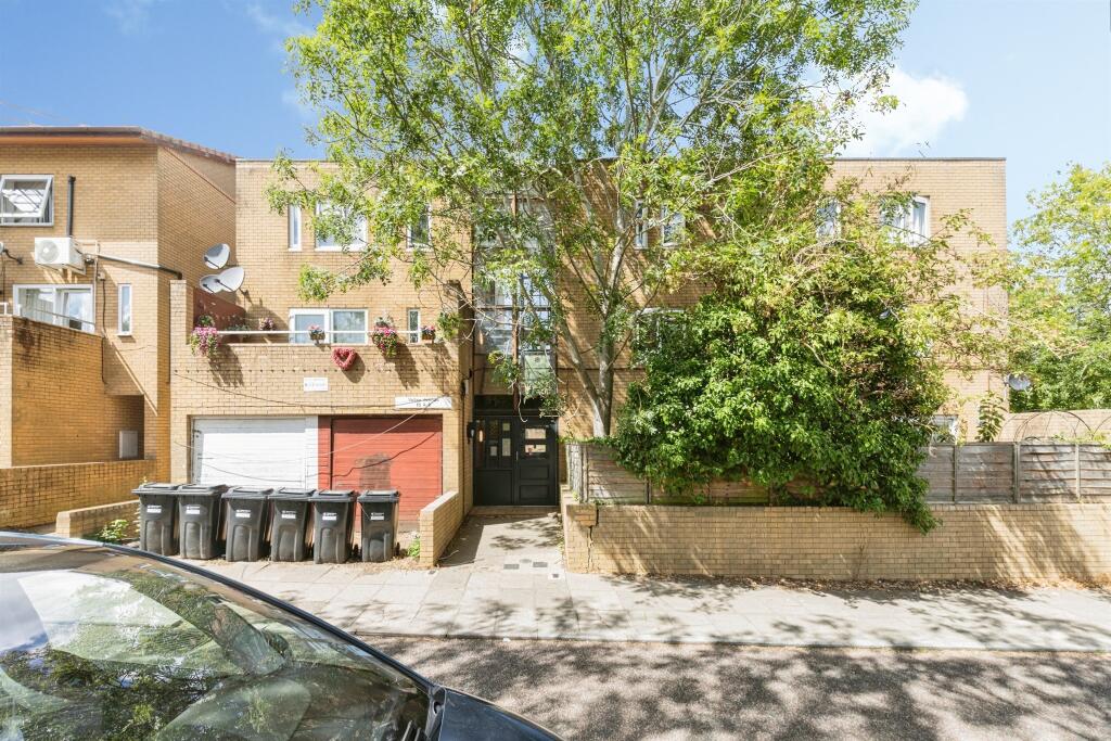 Main image of property: Vellan Avenue, Fishermead, Milton Keynes