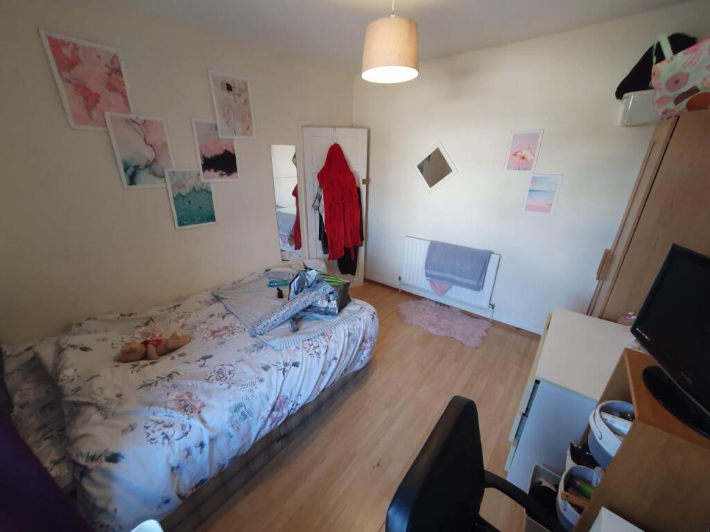 House in Cardiff - View 4