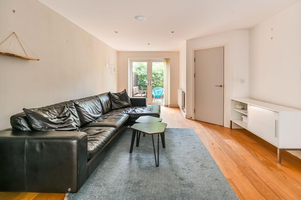 House in London - More