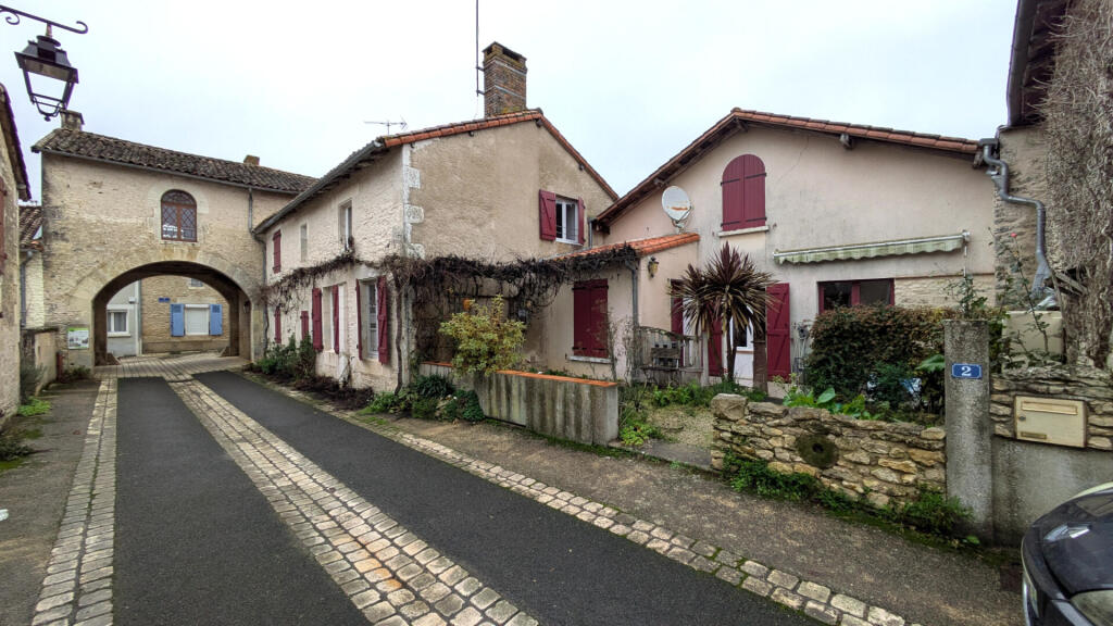 Main image of property: Poitou-Charentes, Vienne, Usson-du-Poitou