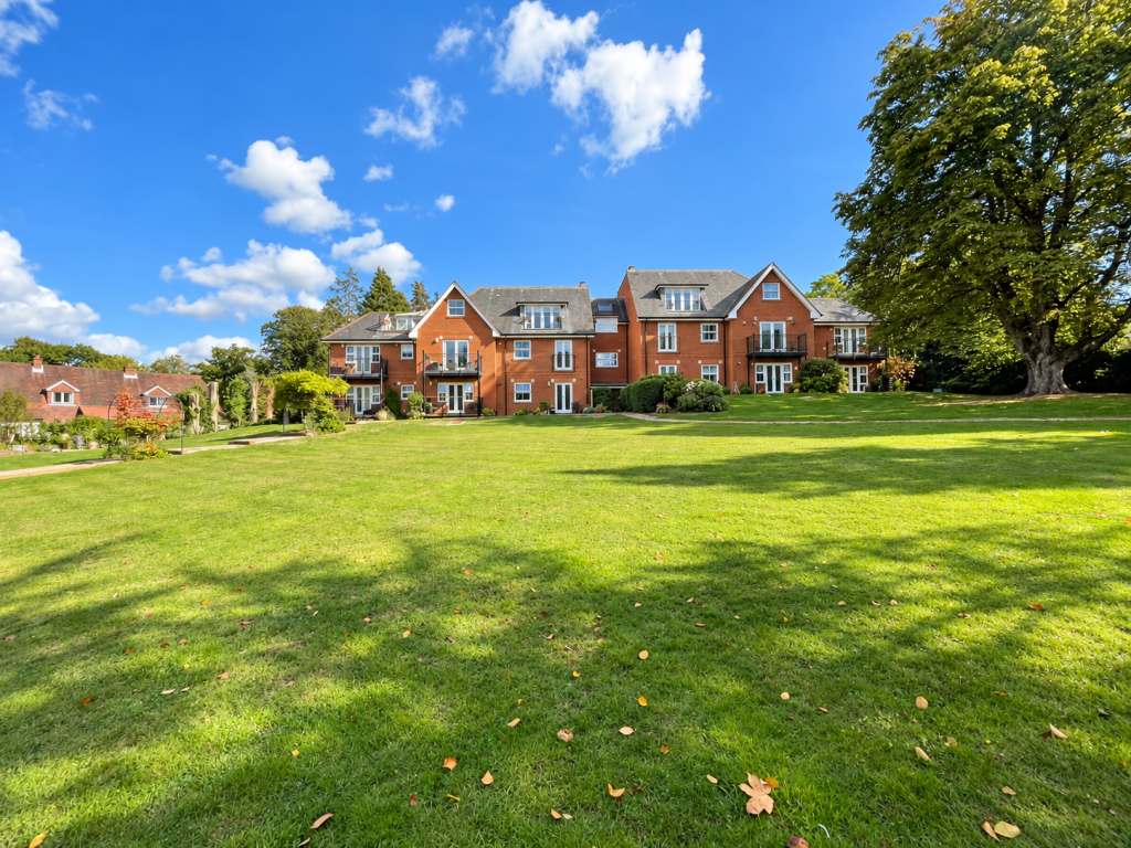 Main image of property: Southwinds Court, Crableck Lane, Sarisbury Green, SO31