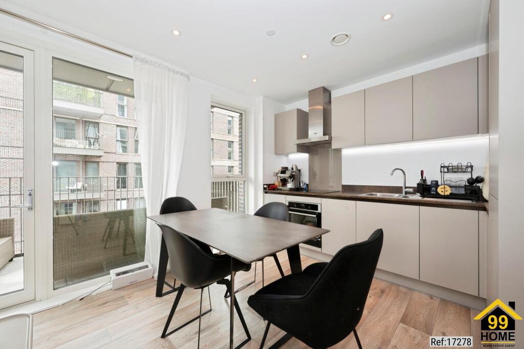 Apartment in Kingston upon Thames - More