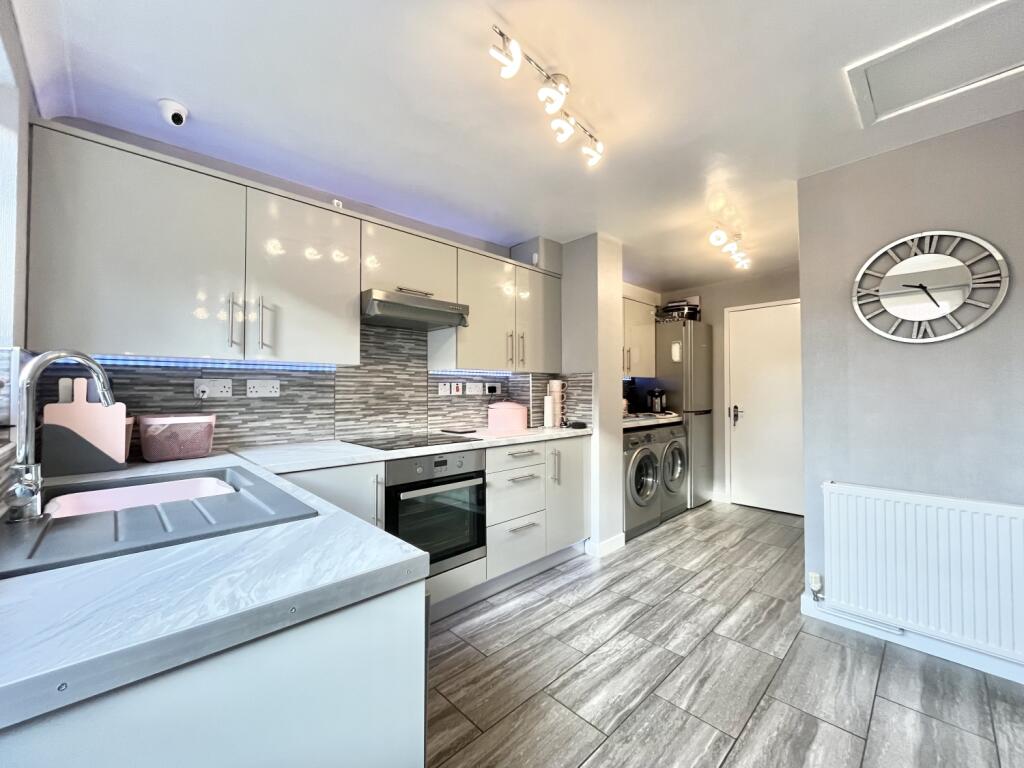 House in South Staffordshire, Perton - View 4
