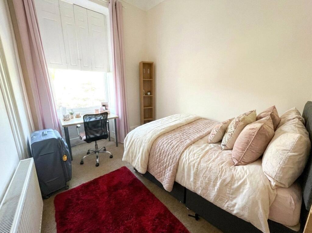 Apartment in Bristol - More