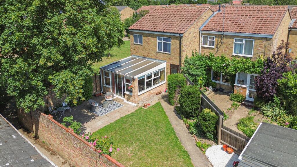 House in Cambridge, Cherry Hinton - View 2