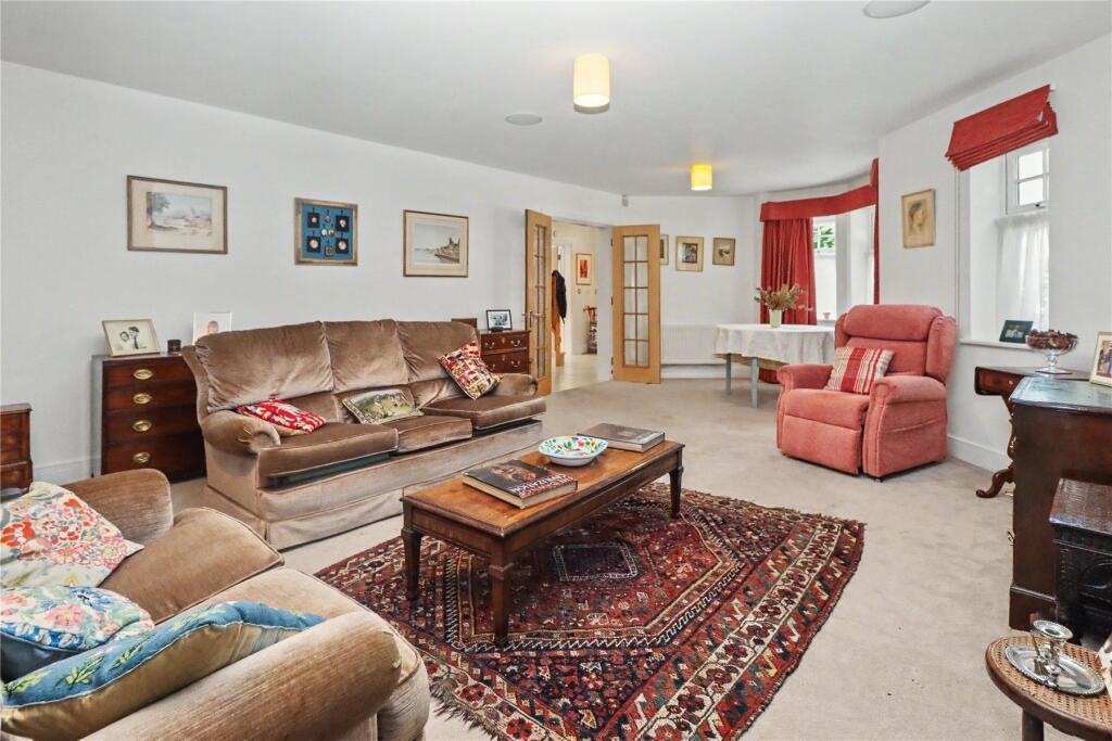House in Guildford - View 4