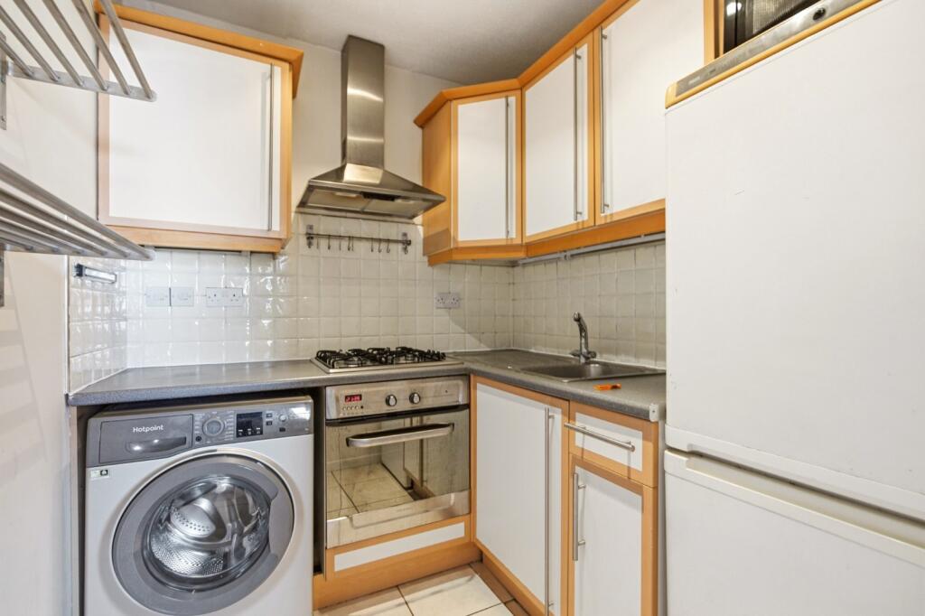 Apartment in St Albans, Cottonmill - View 4